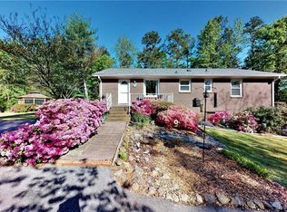 330 Ashbury Dr, Thomasville, NC 27360