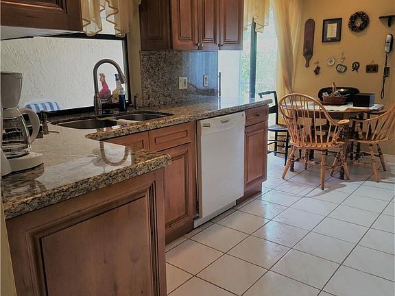 4th image of 505 Patio Village Way #505