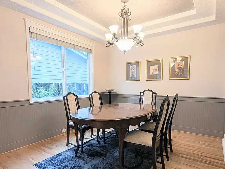 2507 Crestview Dr — Photo 27