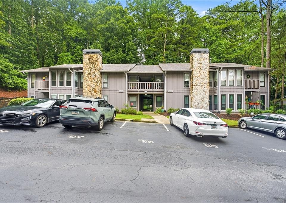 1st image of 4097 Woodridge Way