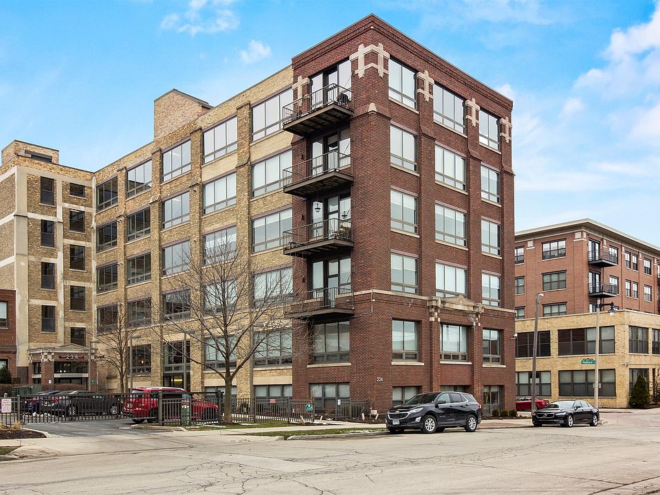 1st image of 234 E Reservoir Ave Unit 212