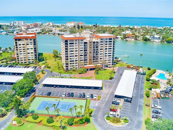 736 Island Way APT 404, Clearwater, FL 33767