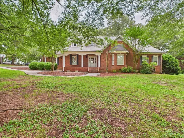 10370 County Line Rd, Leighton, AL 35646