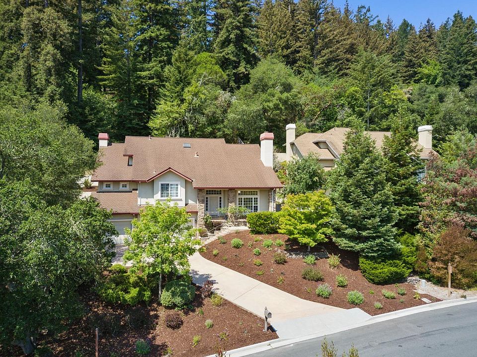 1st image of 300 Silverwood Dr