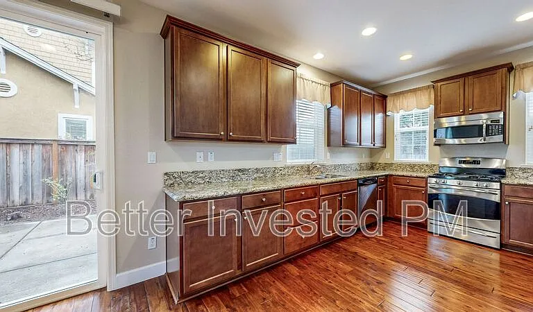 1969 Northfield Dr — Photo 23