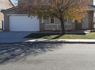 2202 Greentree St, Lancaster, CA 93535