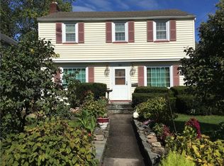 360 Harwick Rd, Rochester, NY 14609