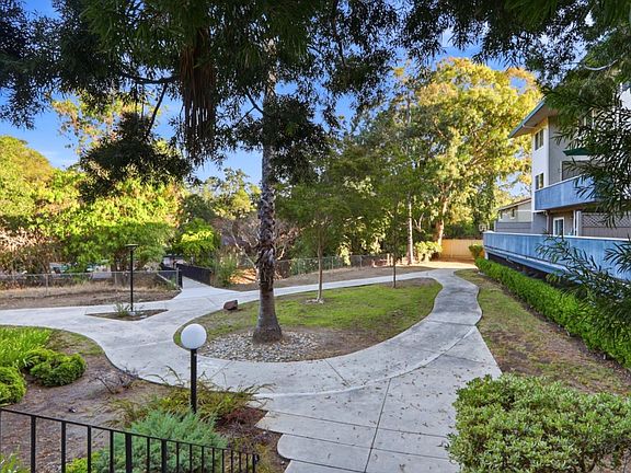 3rd image of 7100 Rainbow Dr APT 33