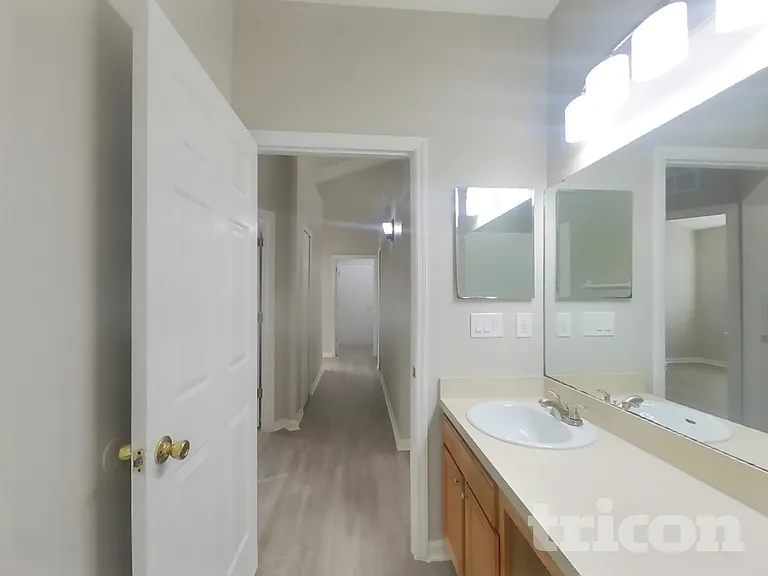 12048 Coachman Lakes Way — Photo 14