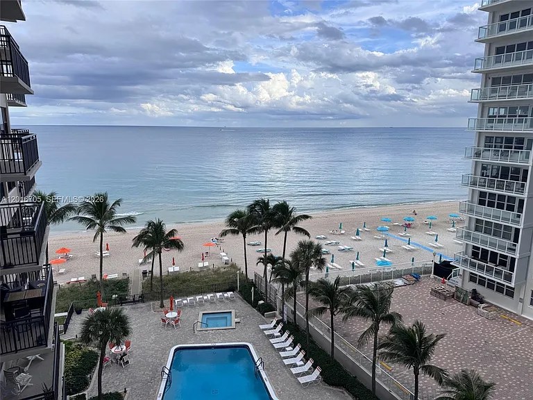 3800 Galt Ocean Dr #709 — Photo 1