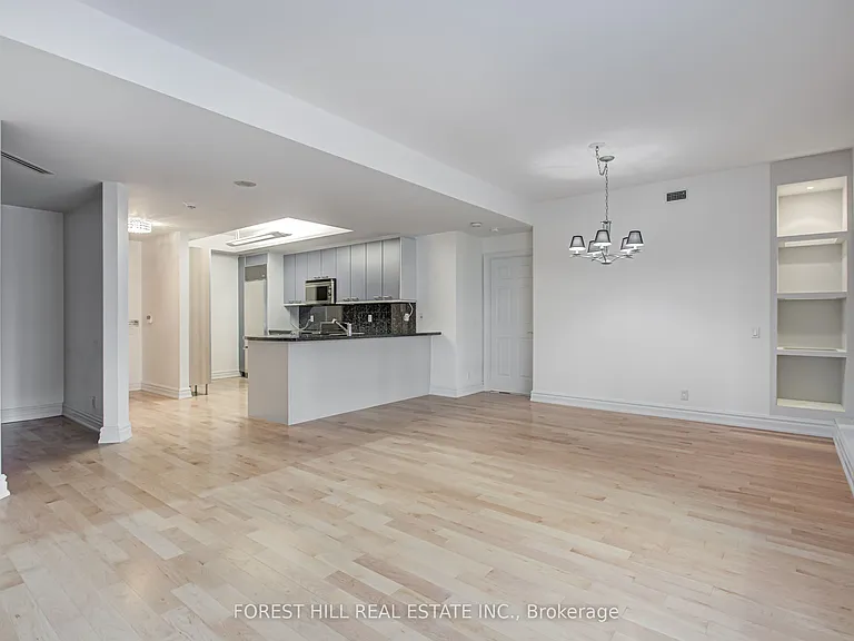 38 Avenue Rd #201 — Photo 11