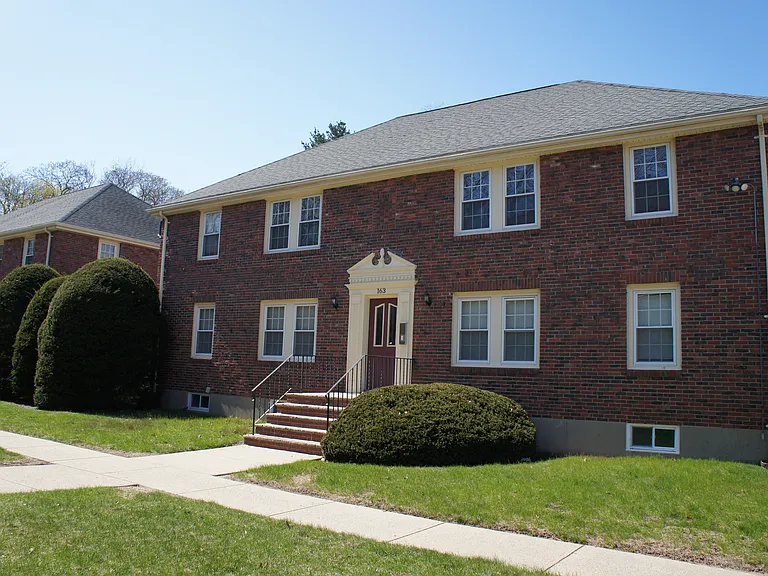 163 Everett St #3 — Photo 1