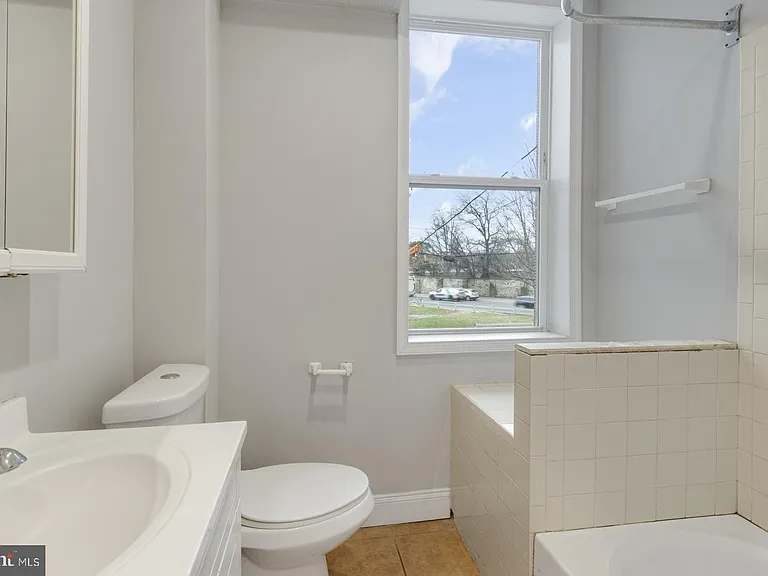 1302 N 19th St #2 — Photo 13