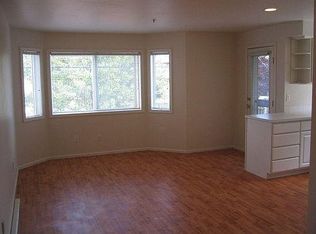 2116 California Ave SW APT 202, Seattle, WA 98116
