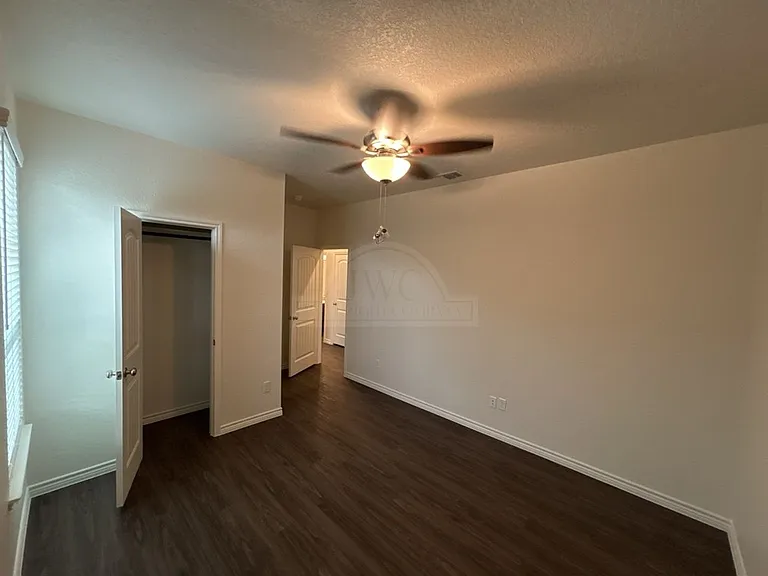 5104 Rose Garden Loop — Photo 15