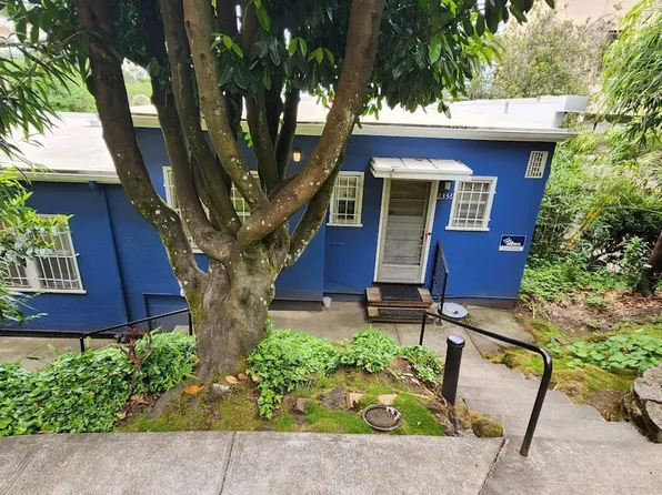 CarFa16, 2356-2366 SW Cactus Dr #2364, Portland, OR 97205