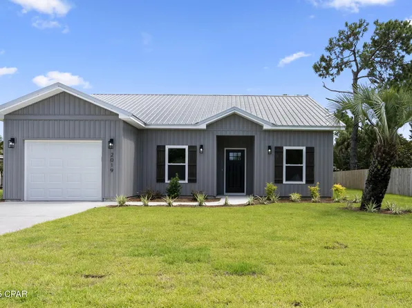 2019 Twin Oaks Dr, Panama City Beach, FL 32408