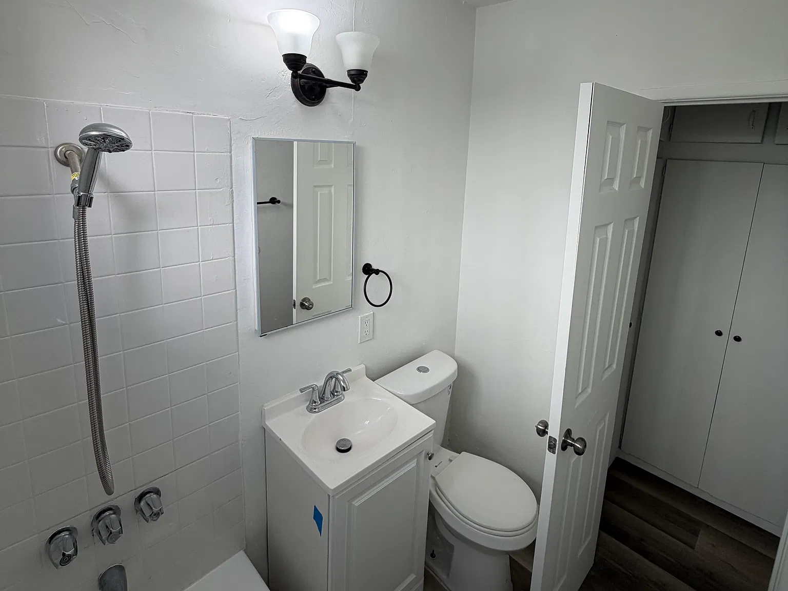 1 bed, 550 sqft, $1,990 — Photo 4