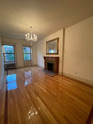 Rented by Oxford Property Group | media 19