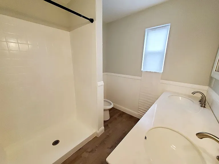 144 E Lincoln Rd — Photo 6