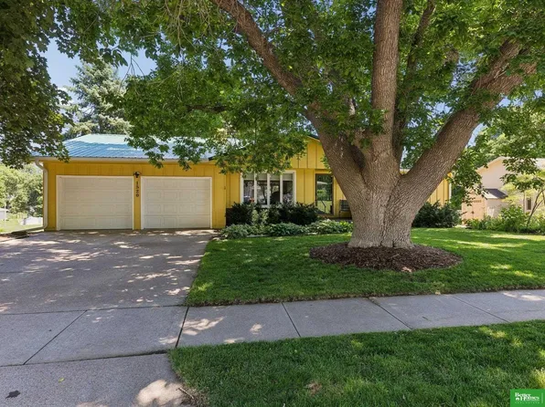 1520 Elkhorn Dr, Arlington, NE 68002