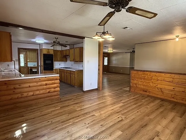 9581 Valley View Dr — Photo 6