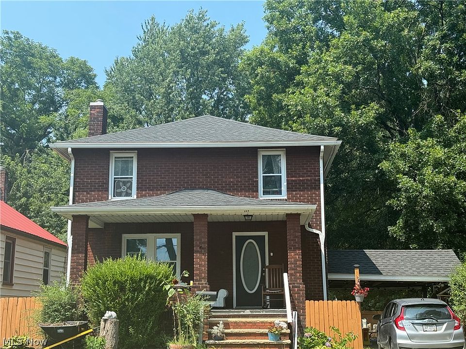1st image of 344 W 5th St