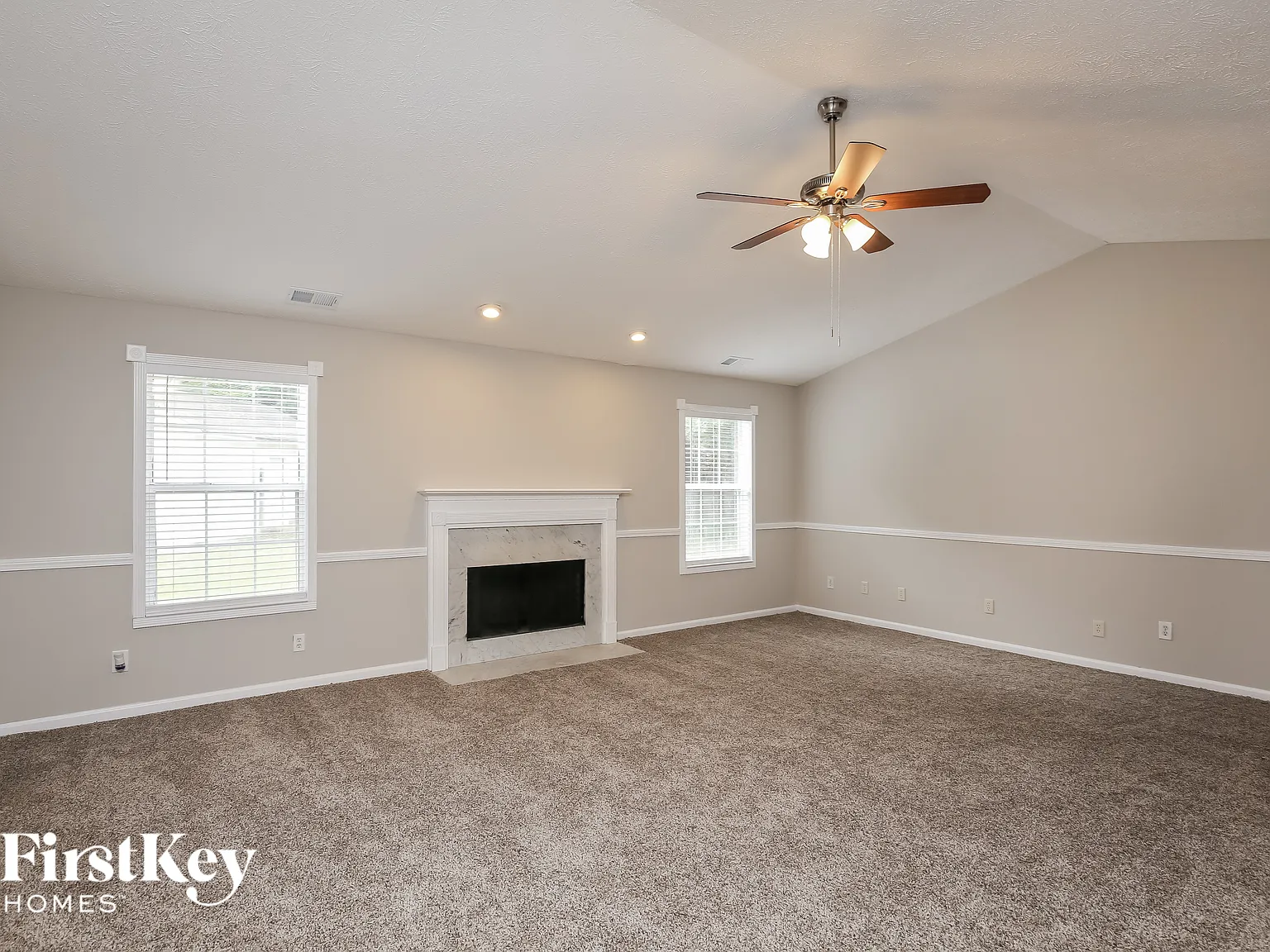 3 bed, 2.0 bath, 1795 sqft, $2,330 — Photo 2