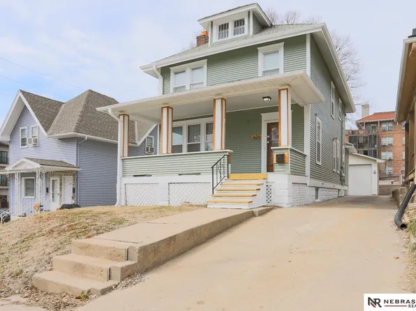 626 S 36th St, Omaha, NE 68105