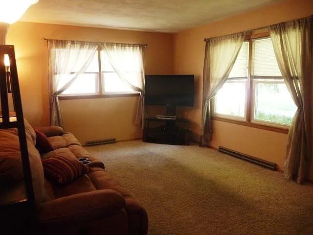 2225 44th St photo 1