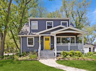 340 S Grant St, Westmont, IL