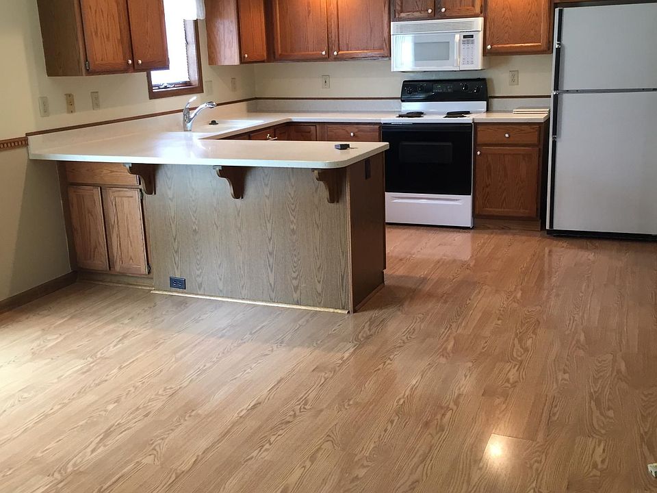 1st image of 261 Ironwood Dr