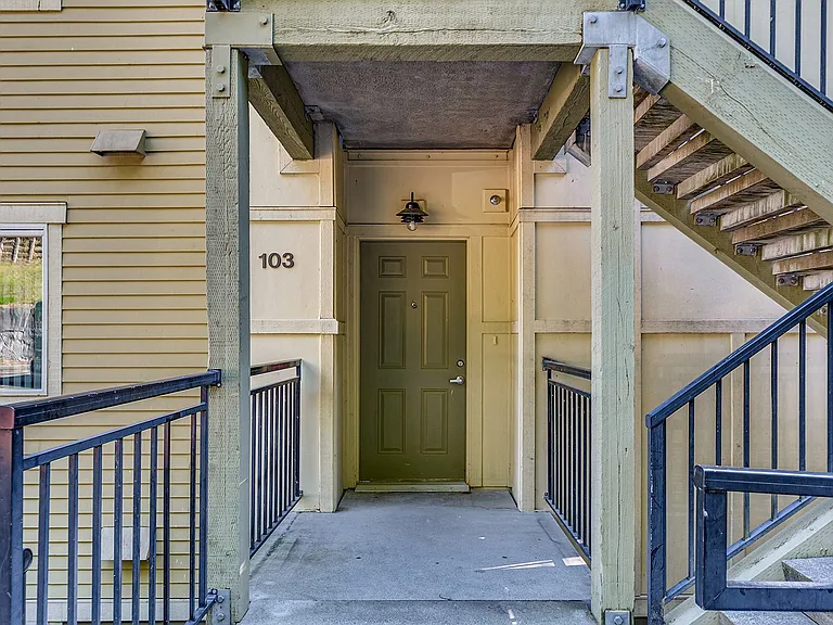 Rose Crest — Photo 14