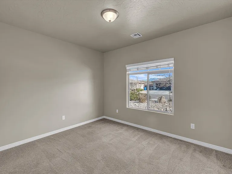3714 E Archturus Dr — Photo 16