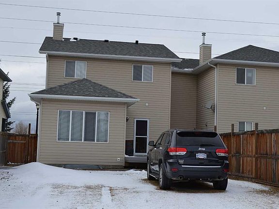 3rd image of 209 E Lakeview Inlt