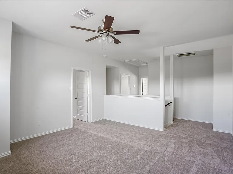 27935 Western Creek Ct — Photo 10