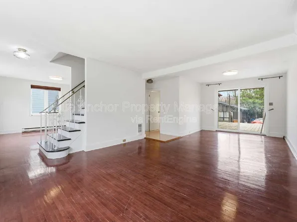 247 Macdonald Ave #1, Belleville, ON K8N 3Z1