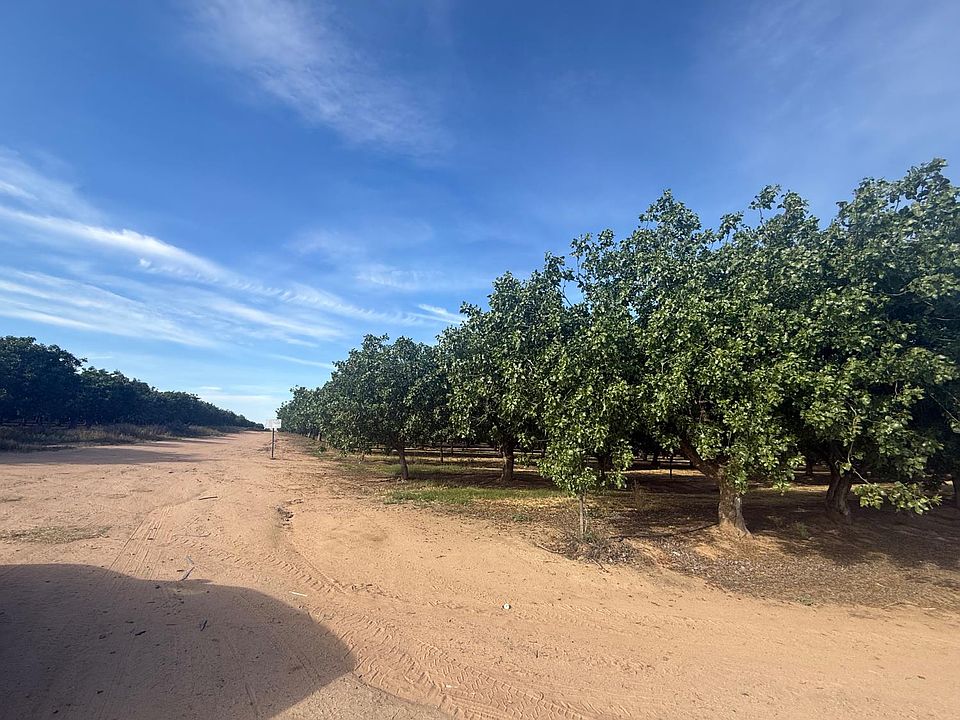 2nd image of 0 Avenue 21