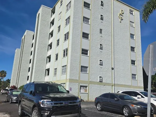 7321 Central Ave APT 310, Saint Petersburg, FL 33710