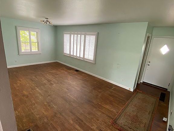 4th image of 130 Orchard St
