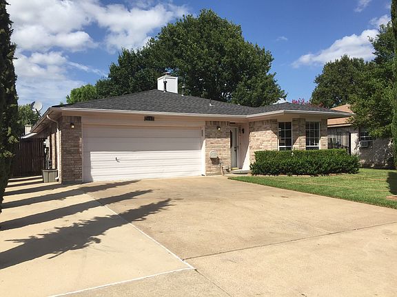 2nd image of 1148 Highland Station Dr