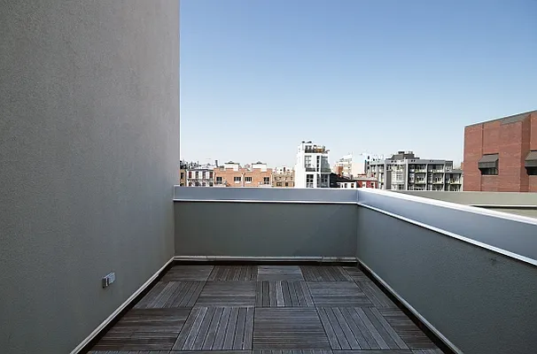 Rented by MNS | media 32