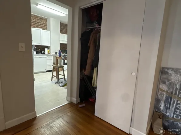 11 Stearns Rd APT 1, Brookline, MA 02446