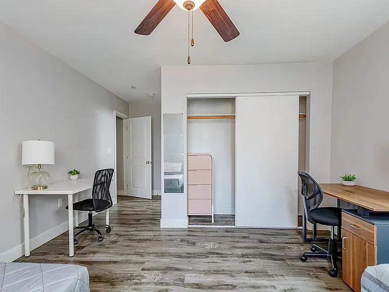 1252 W 37th Dr — Photo 12