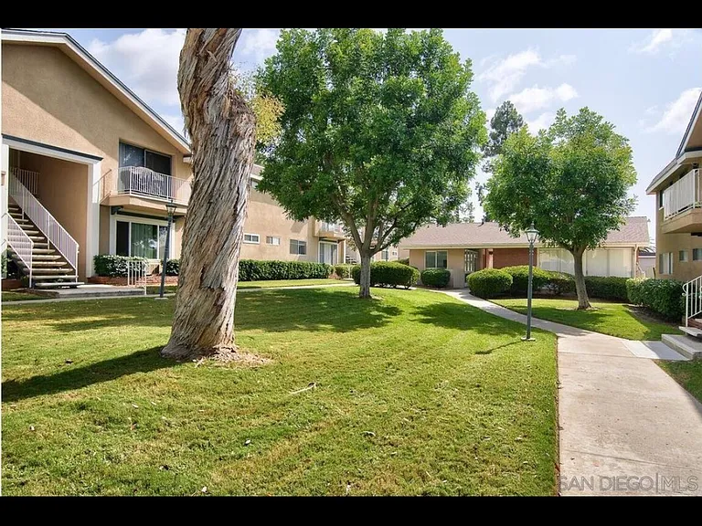 4560 Maple Ave #223 — Photo 17