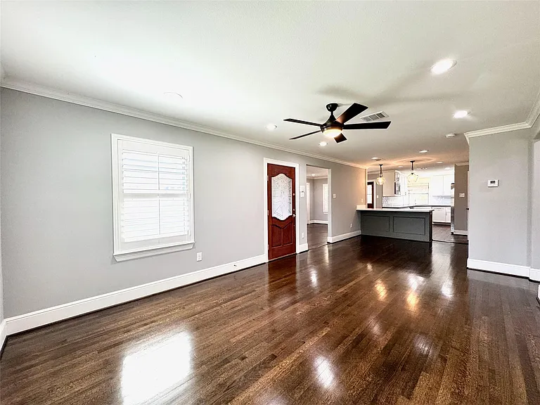 7743 Meadville St — Photo 5