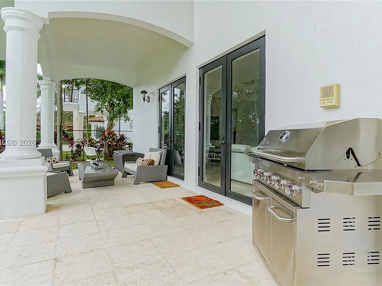 6950 SW 97th Ave — Photo 38