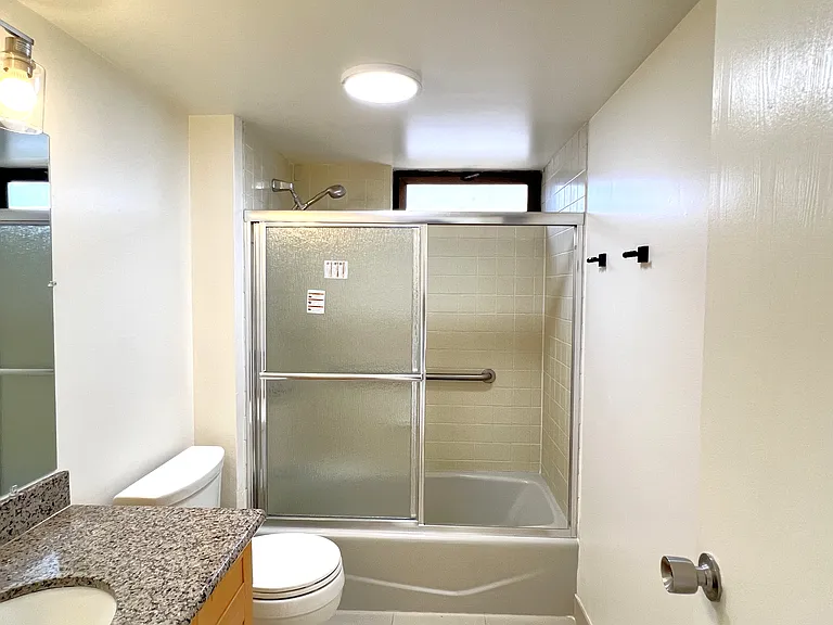 411 Hobron Ln #814 — Photo 16