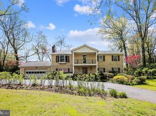 9925 Coach Rd, Vienna, VA 22181