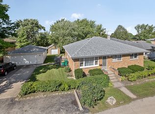 716 Houston St, Lemont, IL 60439